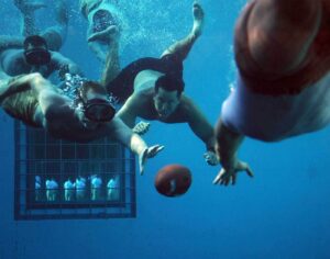 underwater-football_1592469161